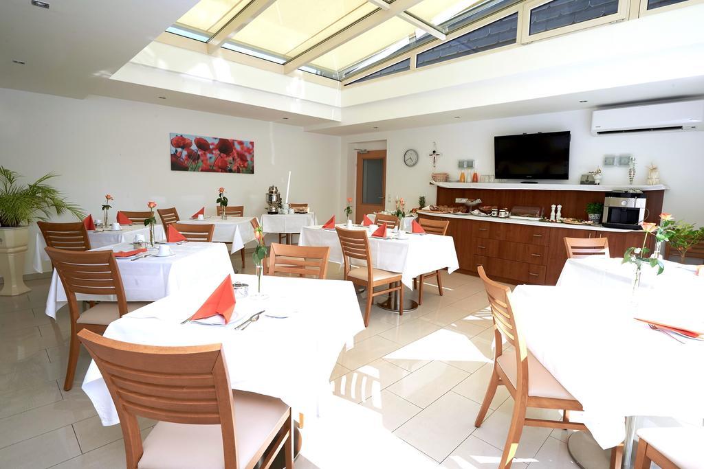 City-Hotel Moedling Mödlingi járás Kültér fotó