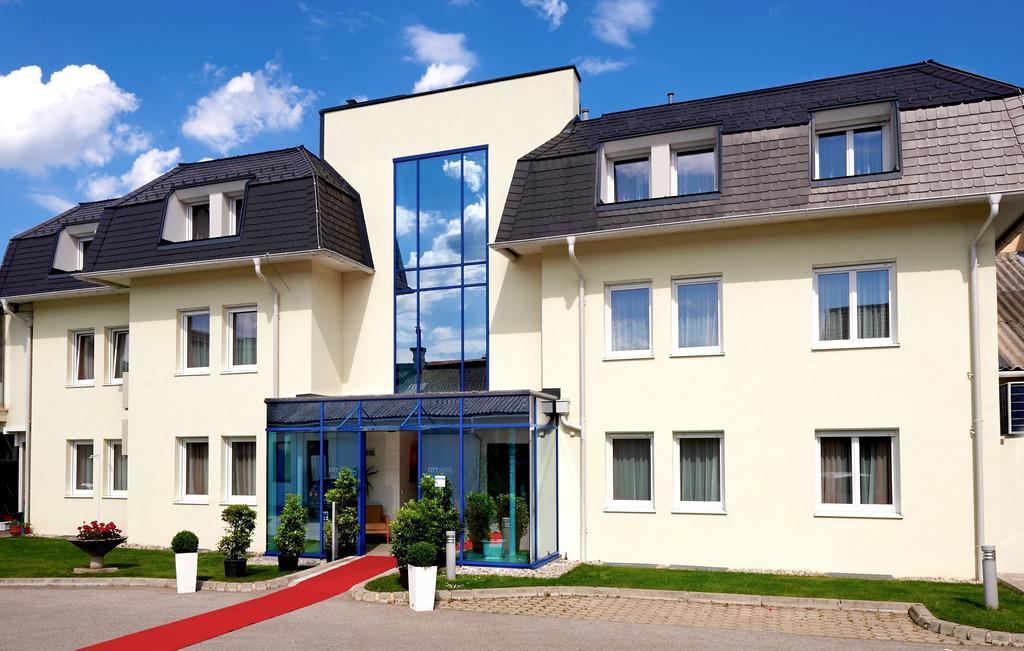 City-Hotel Moedling Mödlingi járás Kültér fotó